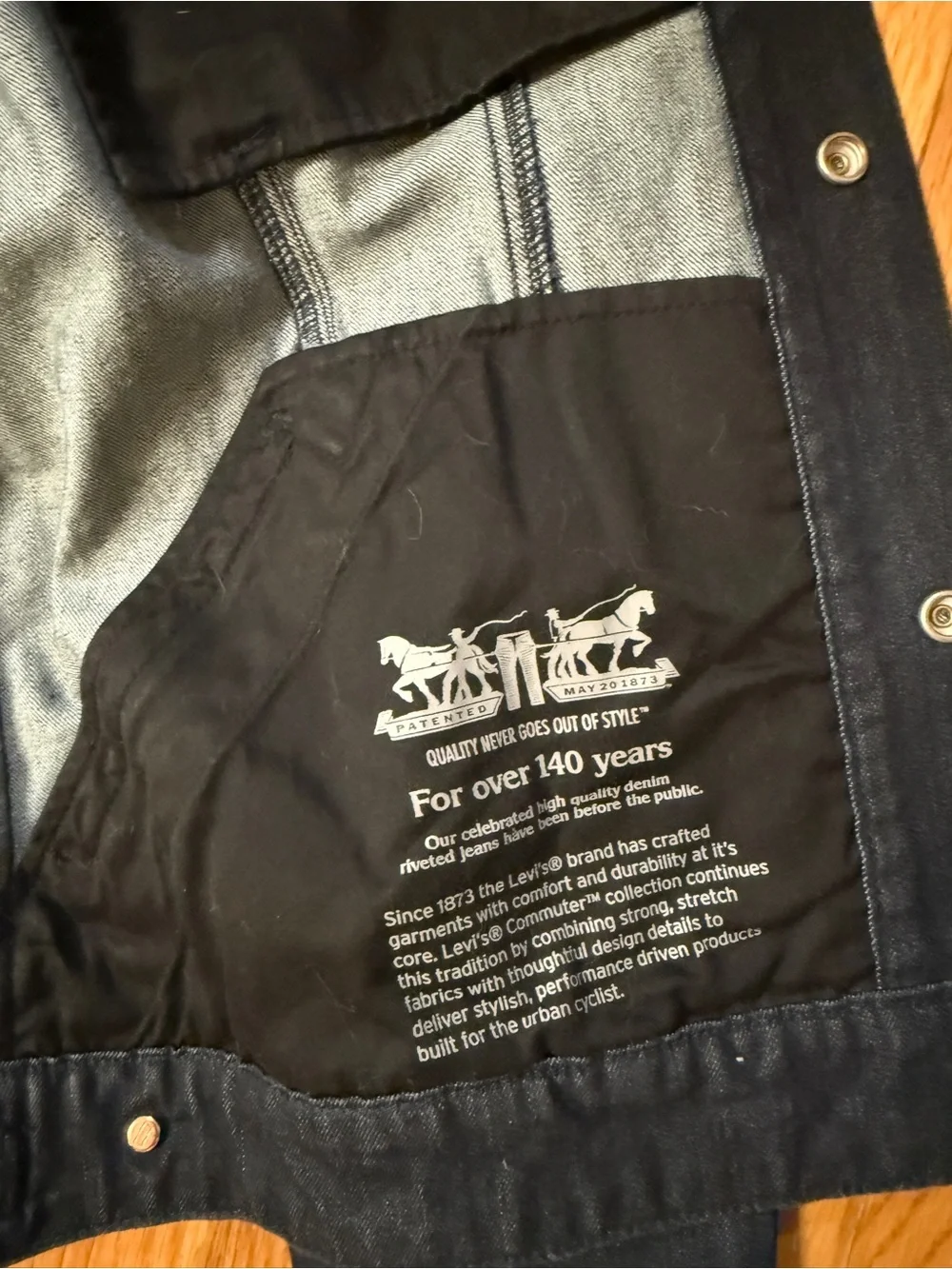 Levi's Commuter Men's Denim Trucker Jacket (L) - Picture 5 of 16
